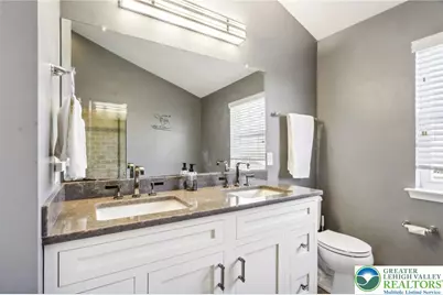 955 Yorkshire Drive, Upper Macungie Township, PA 18031 - Photo 43