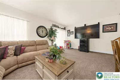 195 Maple Court, Alburtis Boro, PA 18011 - Photo 7