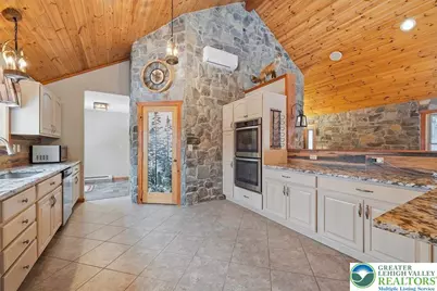 134 Split Rock Road, Newfoundland, PA 18445 - Photo 25