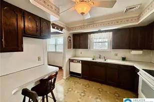 372 Oxford Cir, Moore Township, PA 18014 - Photo 11