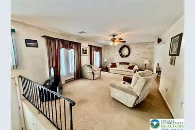 372 Oxford Circle, Moore Township, PA 18014 - Photo 7