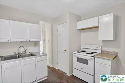 924 Morton Street #2, Bethlehem City, PA 18015 - Photo 3