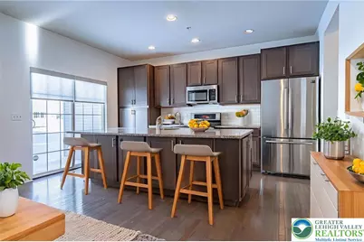 1362 Caspian Street, South Whitehall Twp, PA 18104 - Photo 3