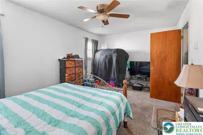 1713 Barrett Drive, Bethlehem City, PA 18017 - Photo 9