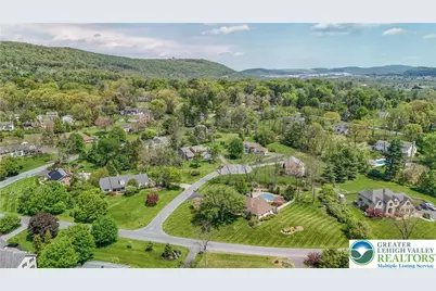 1937 Saucon Dale Circle, Lower Saucon Township, PA 18015 - Photo 5