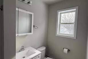 818 William St, Pen Argyl Boro, PA 18072 - Photo 7