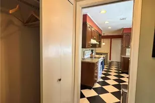 2667 Washington Ln, Bethlehem City, PA 18015 - Photo 25