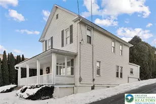 320 Garibaldi Ave, Roseto, PA 18013 - Photo 1