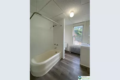 801 W Berwick Street, Easton, PA 18042 - Photo 9