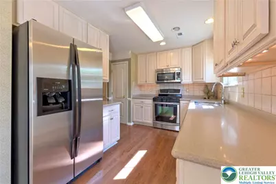 4107 Bunker Hill Drive, Upper Saucon Township, PA 18036 - Photo 9