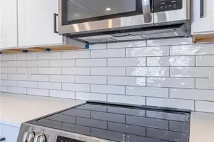 1212 Graham St, Fountain Hill Boro, PA 18015 - Photo 9