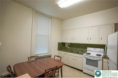 242 Delaware Avenue #3B, Palmerton, PA 18071 - Photo 5