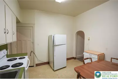 242 Delaware Avenue #3B, Palmerton, PA 18071 - Photo 9