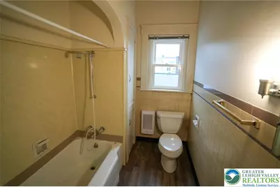 242 Delaware Avenue #3B, Palmerton, PA 18071 - Photo 13