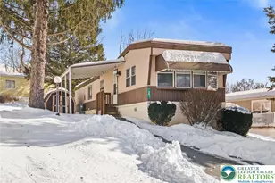 35 Linda Dr, Lehigh Township, PA 18088 - Photo 1