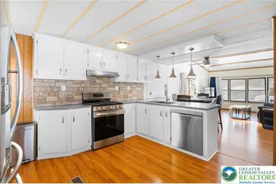 35 Linda Drive, Lehigh Township, PA 18088 - Photo 17