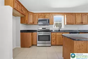 106 Greenleaf Dr, Long Pond, PA 18334 - Photo 9