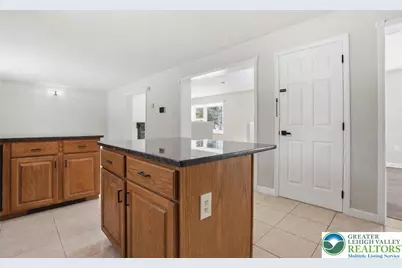 106 Greenleaf Drive, Long Pond, PA 18334 - Photo 15