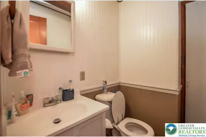 1053 3rd Street, Whitehall, PA 18052 - Photo 11