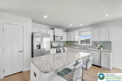 4211 Mimosa Lane, Whitehall, PA 18052 - Photo 5