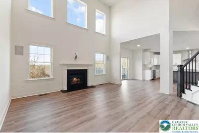 25 Lillian Court #10, Williams Township, PA 18042 - Photo 9