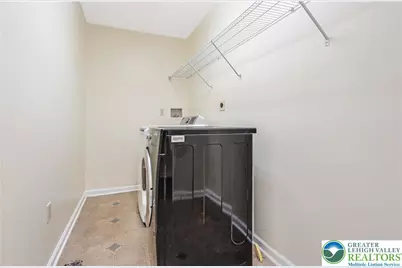 130 Willow Drive, Palmer Twp, PA 18045 - Photo 17