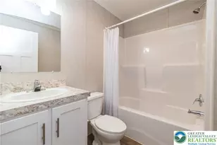 465 Royal Manor Rd, Williams Township, PA 18042 - Photo 17