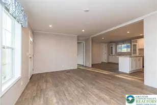 465 Royal Manor Rd, Williams Township, PA 18042 - Photo 7