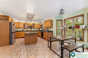 1187 Manzanedo Rd, Price Twp, PA 18302 - Photo 5