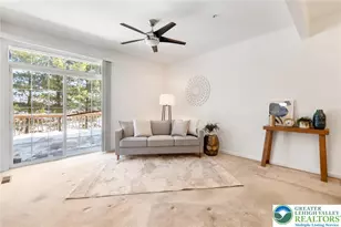 262 Milkweed Dr, Allentown City, PA 18104 - Photo 3