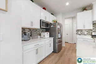 1064 Woodmont Ln, North Catasauqua Bor, PA 18032 - Photo 5