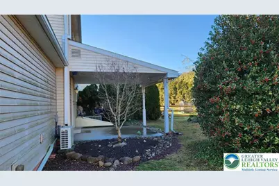 4209 Iroquois Street, Schnecksville, PA 18078 - Photo 3