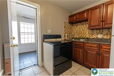 1015 W Hamilton Street #B, Allentown City, PA 18101 - Photo 9