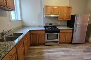 31 S 10th St, Allentown City, PA 18102 - Photo 3