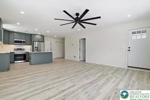 255 E Railroad St, Nesquehoning Boro, PA 18240 - Photo 9