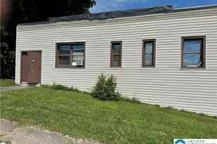 527 Division St, Bangor, PA 18013 - Photo 5