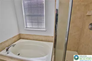 867 King Way, Breinigsville, PA 18031 - Photo 17