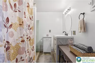 826 Cherokee Street, Fountain Hill Boro, PA 18015 - Photo 15