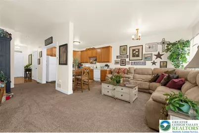 195 Maple Court, Alburtis, PA 18011 - Photo 9