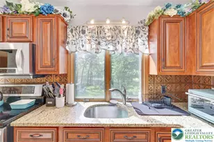 2208 Mohegan Ct, Long Pond, PA 18334 - Photo 29