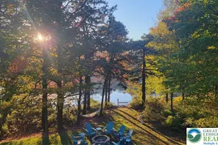 2208 Mohegan Ct, Long Pond, PA 18334 - Photo 5