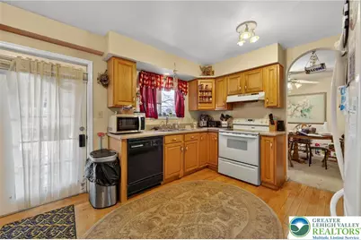 2354 Market, South Whitehall Twp, PA 18104 - Photo 11