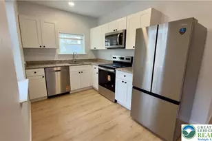 403 Walnut St, Bath Boro, PA 18014 - Photo 9