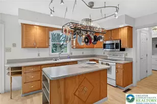 5524 Willow Way, Upper Macungie Township, PA 18069 - Photo 7