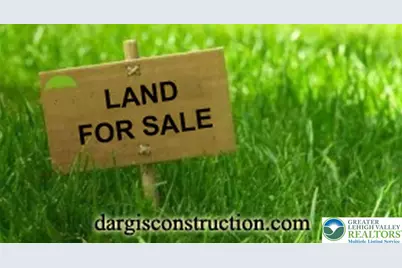 7 Kinney, Mount Pocono, PA 18344 - Photo 1