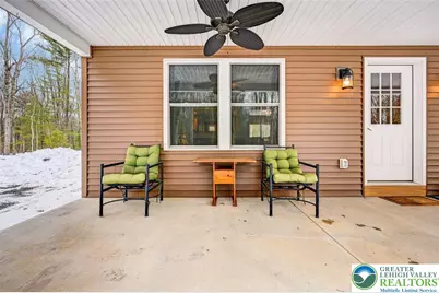 1055 Sugar Hollow Road, Chestnuthill Twp, PA 18353 - Photo 7