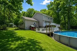 303 E Mountain Top Rd, Summit Hill Boro, PA 18250 - Photo 3
