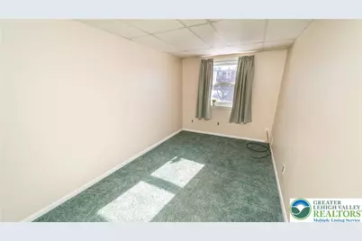 1996 Hall Street, Allentown, PA 18103 - Photo 15