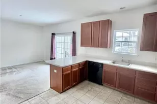 257 Milkweed Dr, Upper Macungie Township, PA 18104 - Photo 7