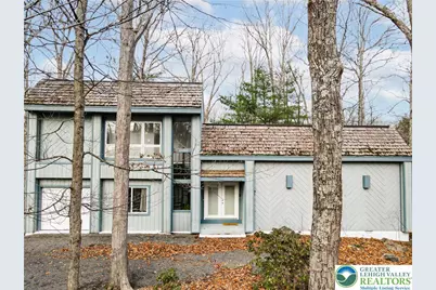 3120 Greenbriar Drive, Stroud Twp, PA 18301 - Photo 1